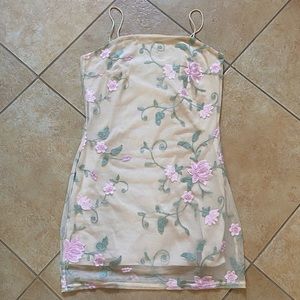 kendall + kylie vintage inspired floral mesh mini dress